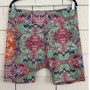 Puma Womens XL Hypnotize Biker Tight Short Yoga Colorful Vivid Artsy Retro Comfy